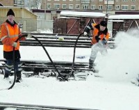 Очистка пути и стрелочных переводов от снега и льда - Строительство и ремонт железнодорожных путей от компании Магистраль, Екатеринбург